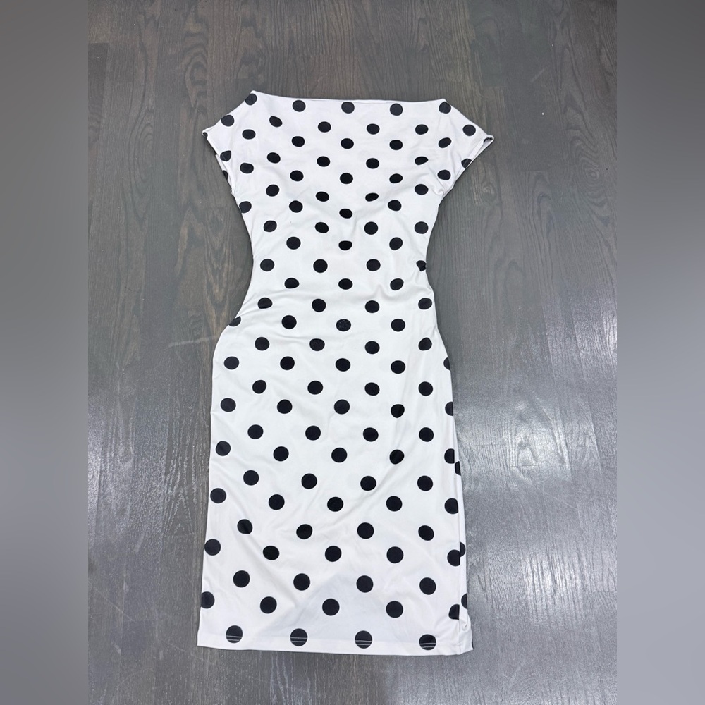 Polka Dot Sheath Dress - Black & White - Picture 4 of 7